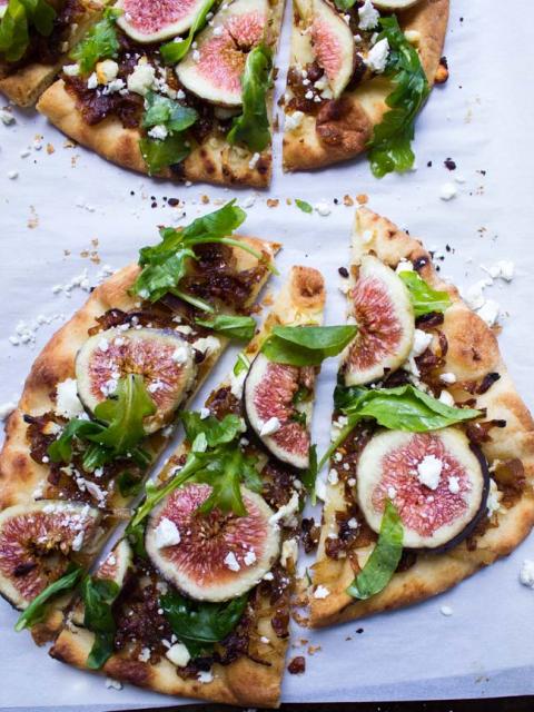 fig and caramelised onion flatbread picture thejoyofplants